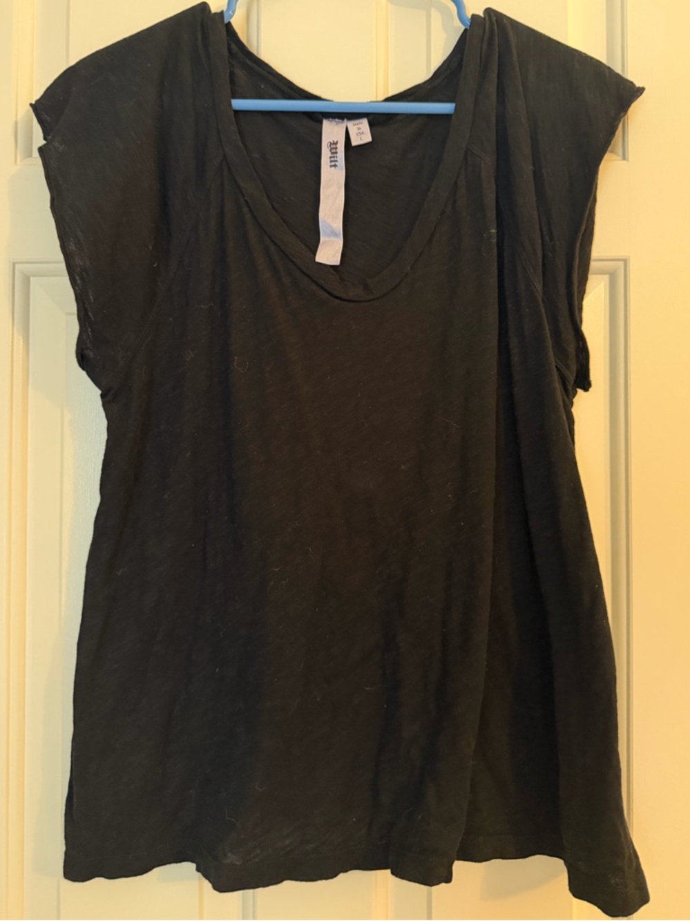 Wilt Black Scoop Neck Cap Sleeve Tank